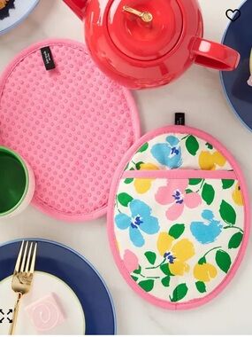 Kate Spade | Painterly Bouquet Pink Floral Pot Holders | SET OF 2